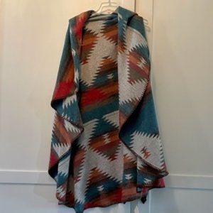 L.I.B. New York NWT! Southwest Print Poncho Vest w/ hood, Size M/L